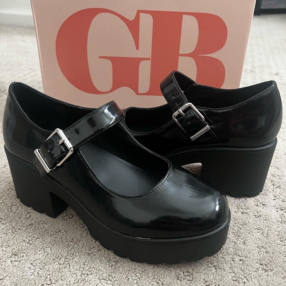 Gianni Bini Black Platform Mary Jane Shoes